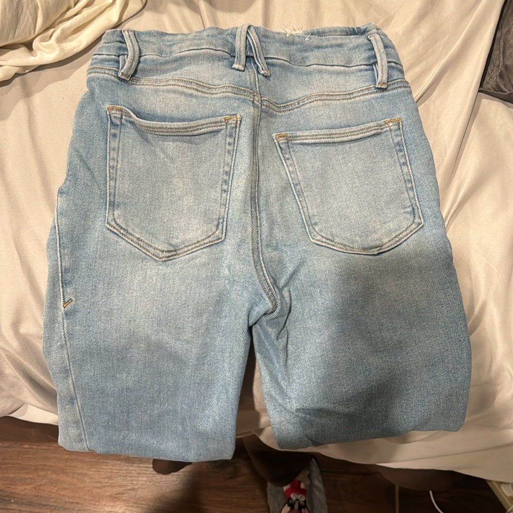 Good American Jeans - Picture 3 of 4